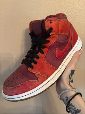 Air Jordan 1 Mid 'BHM'
